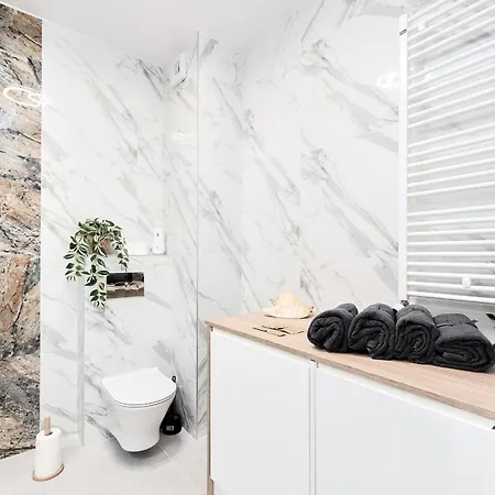 Grunwald - Parking & Terrace - By Rentujemy Appartement *